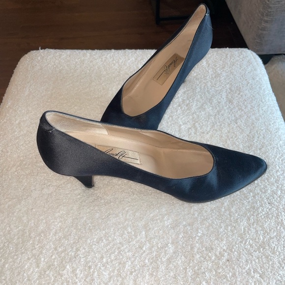 Vintage Amalfi Italian Leather Stiletto Heels in Black - Women’s Size 8 AA - Picture 4 of 7